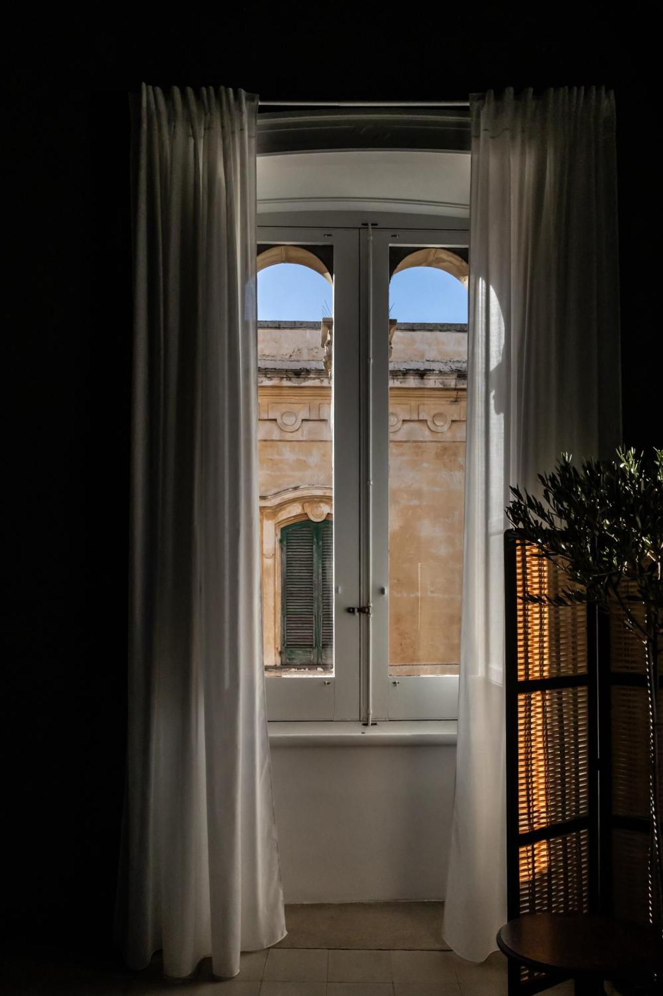 Palazzo Piccinno Парабита Экстерьер фото